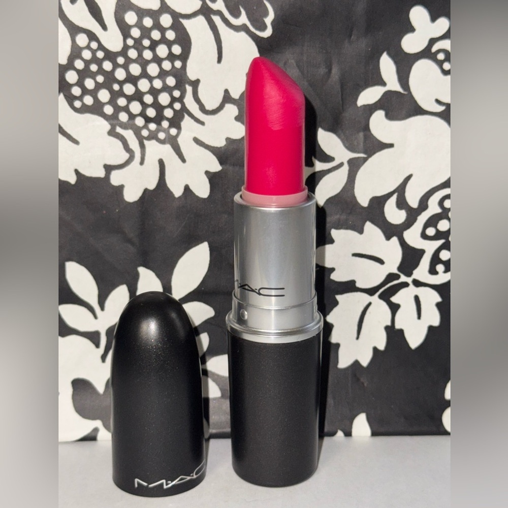 MAC Moxie Lipstick